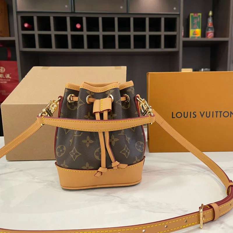 Mini Bucket Bag Mini Bucket Bag