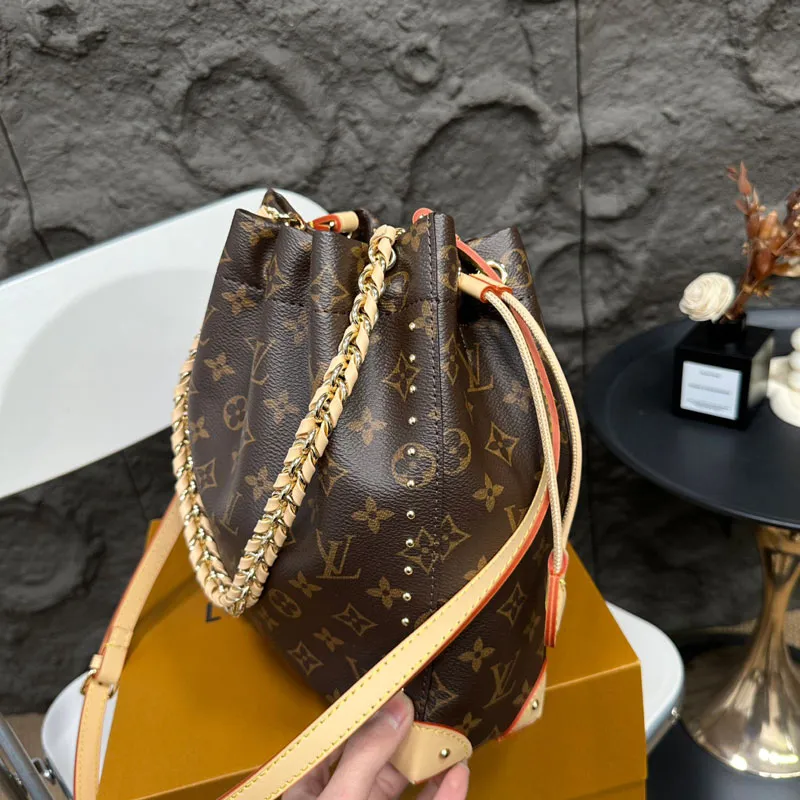 Neo Noe Bucket Bag Neo Noe Bucket Bag